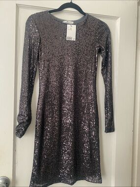 H&M Rose-Gold Sequin Long Sleeve Top
